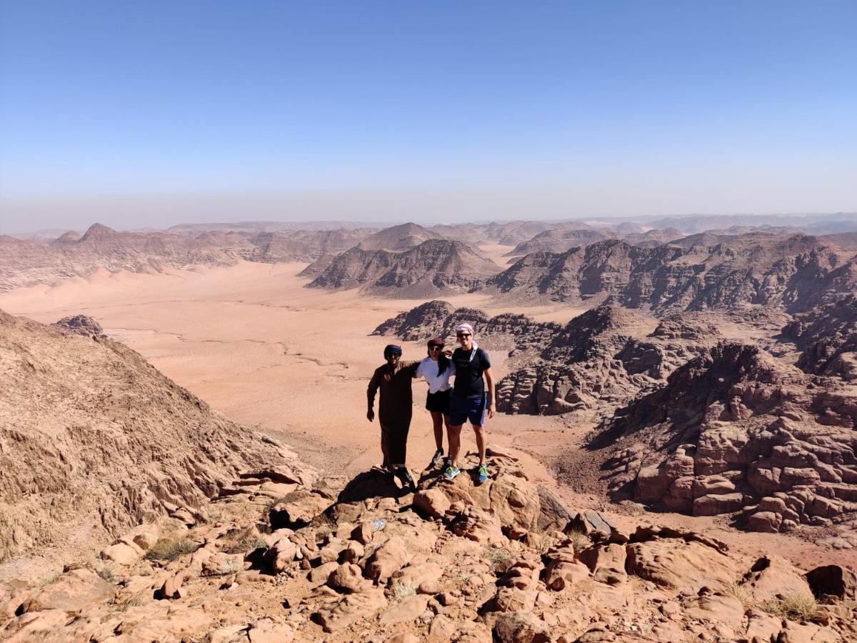 Golden Sands Camp Wadi Rum Exterior photo