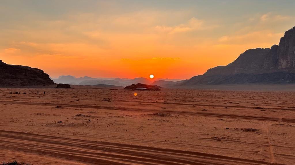 Golden Sands Camp Wadi Rum Exterior photo