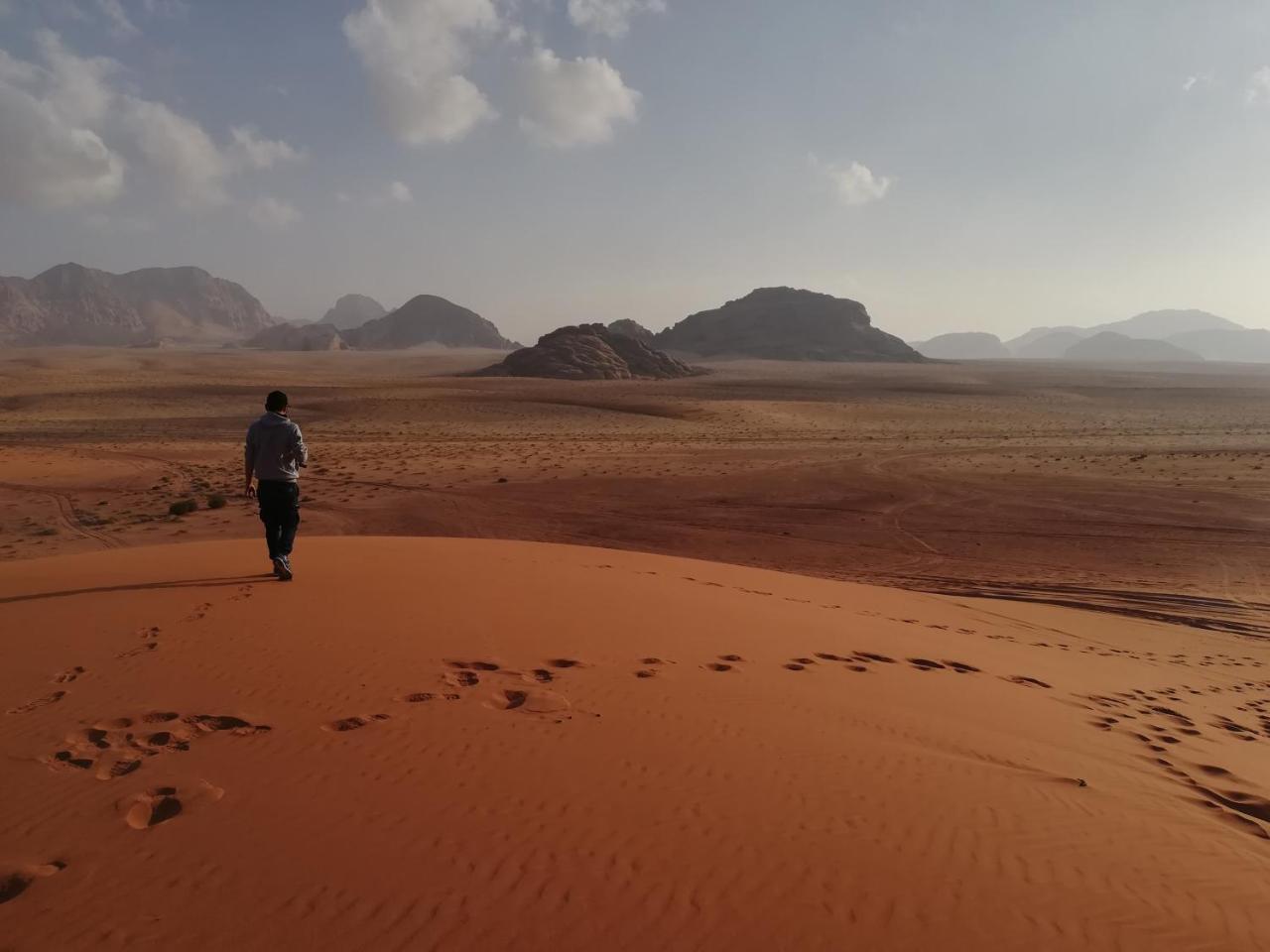 Golden Sands Camp Wadi Rum Exterior photo