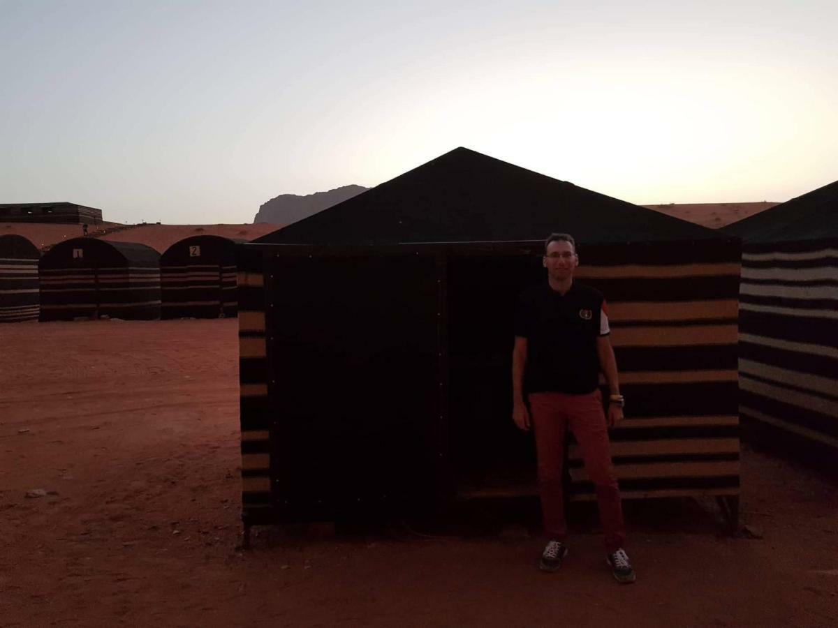 Golden Sands Camp Wadi Rum Exterior photo