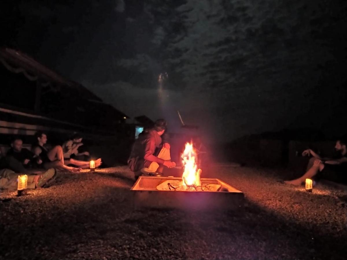 Golden Sands Camp Wadi Rum Exterior photo